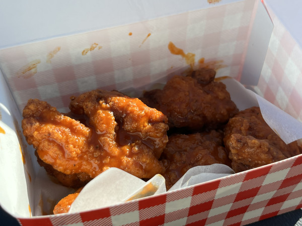 Buffalo Chicken Nuggets-Hat Creek Burger Company-Woodway