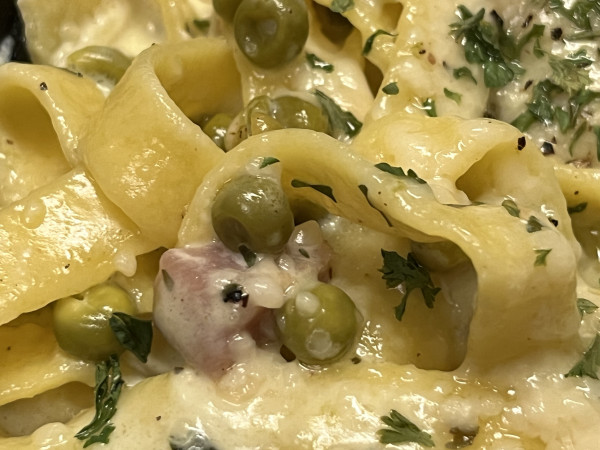 Tagliatelle Creamy Ham & Sweet Green Peas-ARTIPASTA Italian Food-Austin