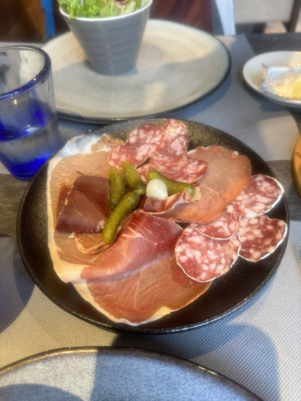 Cheese Fondue with Black Mushrooms-Restaurant Le Fer à Cheval-NotFound