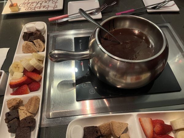 Flaming Turtle Chocolate Fondue-The Melting Pot-Austin